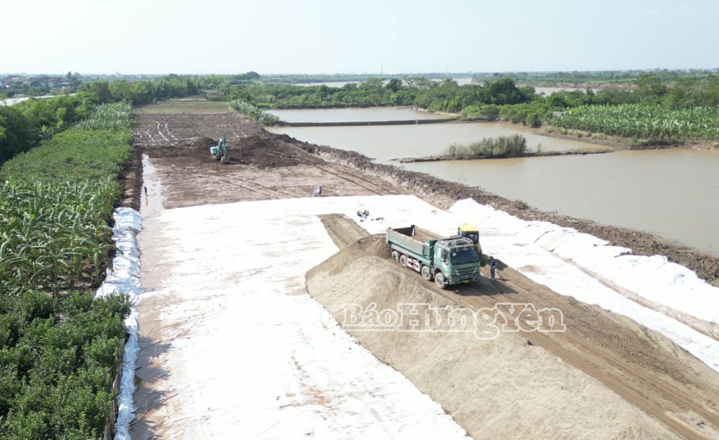 គម្រោងវិនិយោគសាងសង់ផ្លូវតភ្ជាប់បេតិកភណ្ឌវប្បធម៌ ទេសចរណ៍ និងការអភិវឌ្ឍន៍សេដ្ឋកិច្ចតាមដងទន្លេក្រហម។