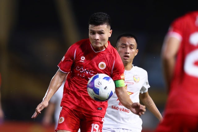 Quang Hải 'vẽ đường cong' tuyệt đẹp, CLB CAHN thắng đậm đội Hà Tĩnh- Ảnh 3.