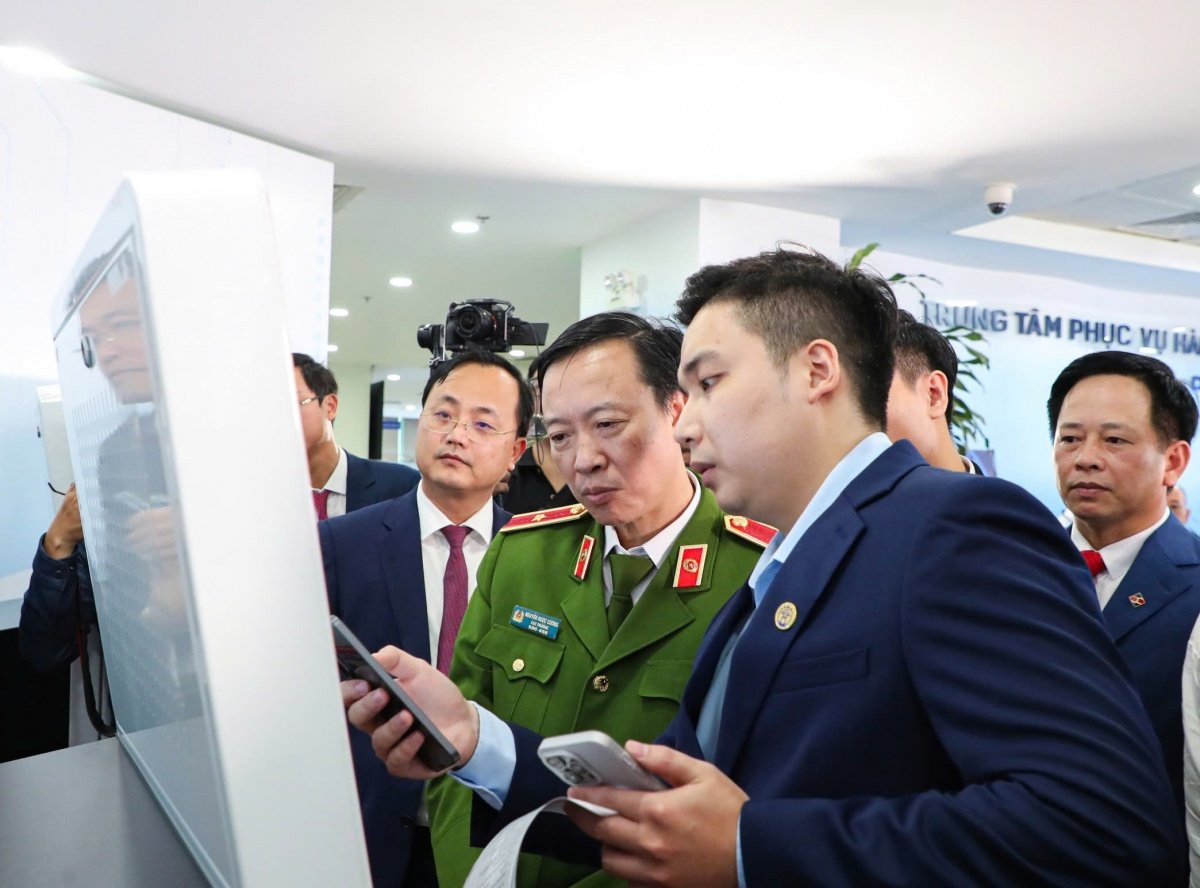 Agribank đồng hành cùng Hà Nội thúc đẩy chuyển đổi số, tạo bước tiến mới trong cải cách hành chính