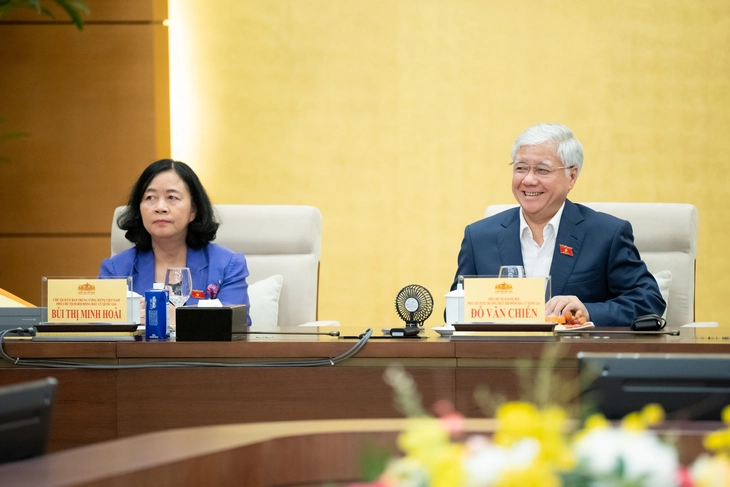 Ông Đỗ Văn Chiến, bà Bùi Thị Minh Hoài nhận thêm nhiệm vụ mới