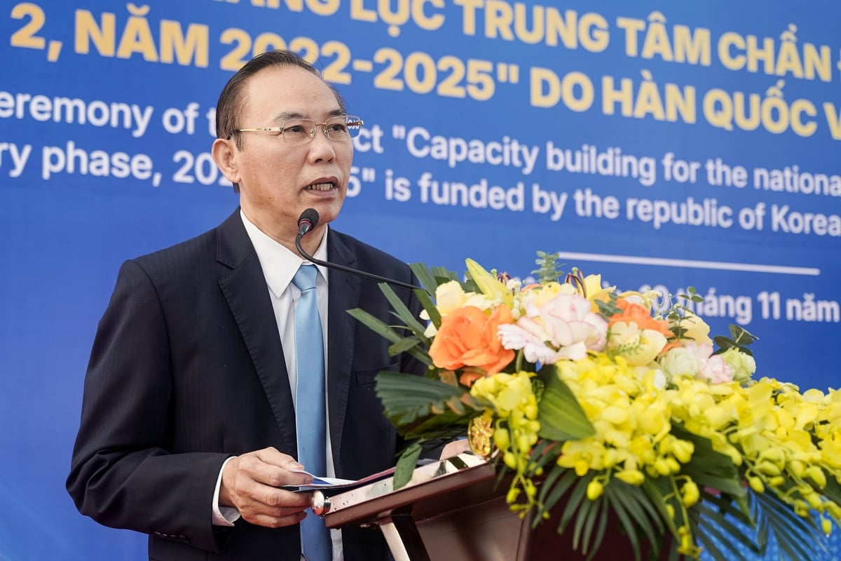 Thứ trưởng Phùng Đức Tiến phát biểu chỉ đạo tại buổi lễ. Ảnh: Bảo Thắng.