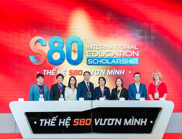 Học bổng S80 giảm 70% học phí cho chương trình IELTS và giao tiếp trực tuyến- Ảnh 2.