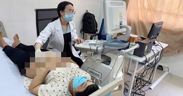 Bác sĩ của 8 bệnh viện ở TPHCM về Cần Giờ, người dân phấn khởi đi khám chữa bệnh