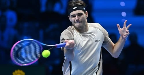 Taylor Fritz thắng dễ ra quân ATP Finals, quyết đua cùng Alcaraz