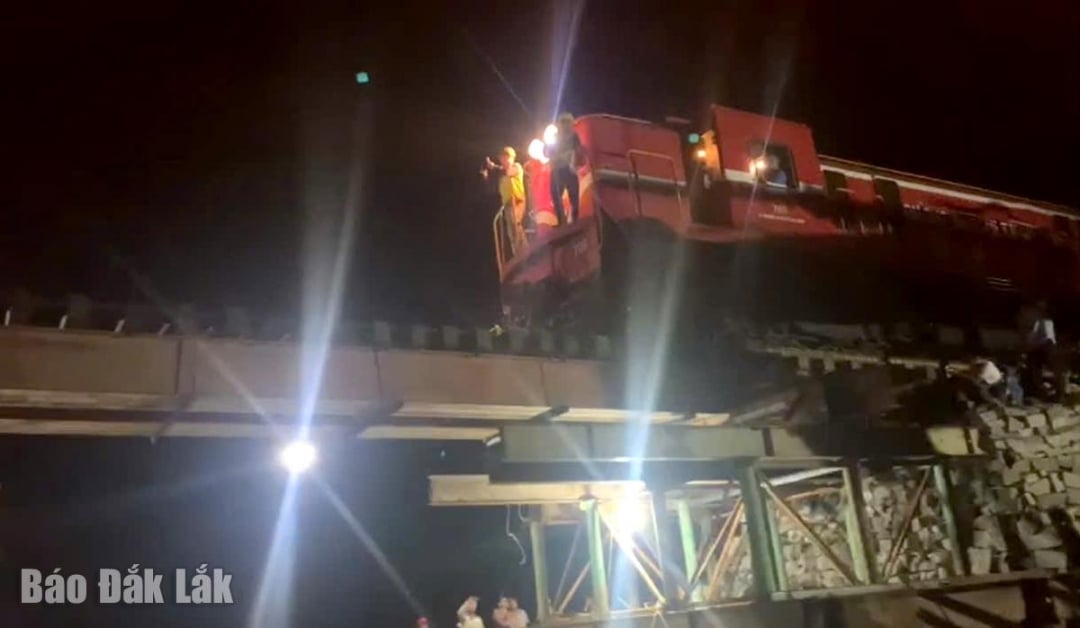 ខ្សែរថភ្លើងខាងជើង-ខាងត្បូងត្រូវបានបើកដំណើរការឡើងវិញបន្ទាប់ពីមានការរំខានជាច្រើនថ្ងៃ។