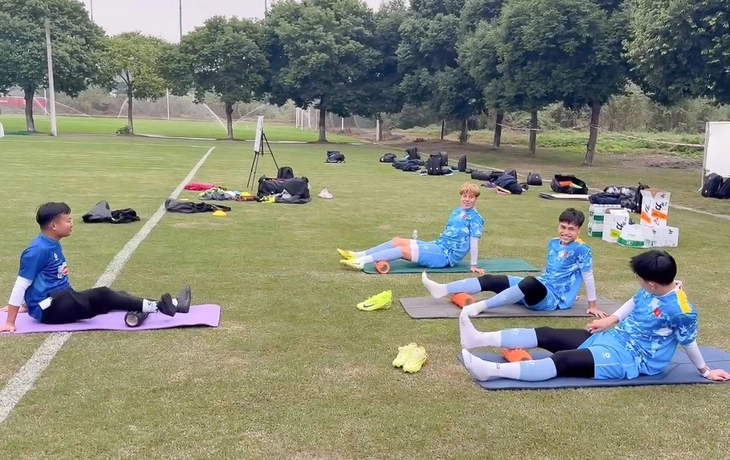 U22 Việt Nam đủ quân số, sẵn sàng đấu Trung Quốc dù chỉ tập 1 buổi - Ảnh 2.