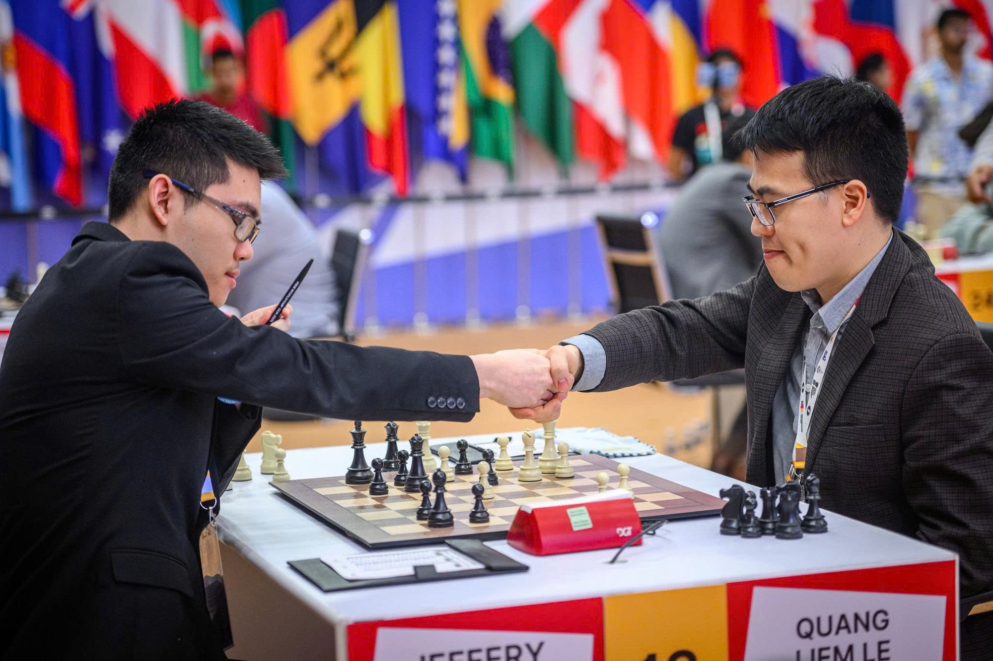 Lê Quang Liêm rộng cửa tiến sâu ở World Cup cờ vua- Ảnh 1.