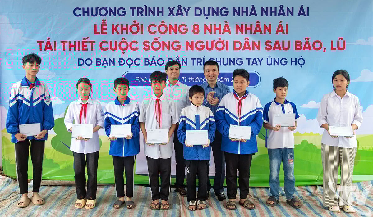 ផ្តល់អាហារូបករណ៍ដល់សិស្សានុសិស្សដែលជួបការលំបាកដោយព្យុះ និងទឹកជំនន់