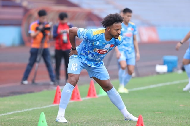 Xuân Son nói lời gan ruột: 'Tôi có thể đá trọn 90 phút, không có bất kỳ rủi ro nào cả…’- Ảnh 2.