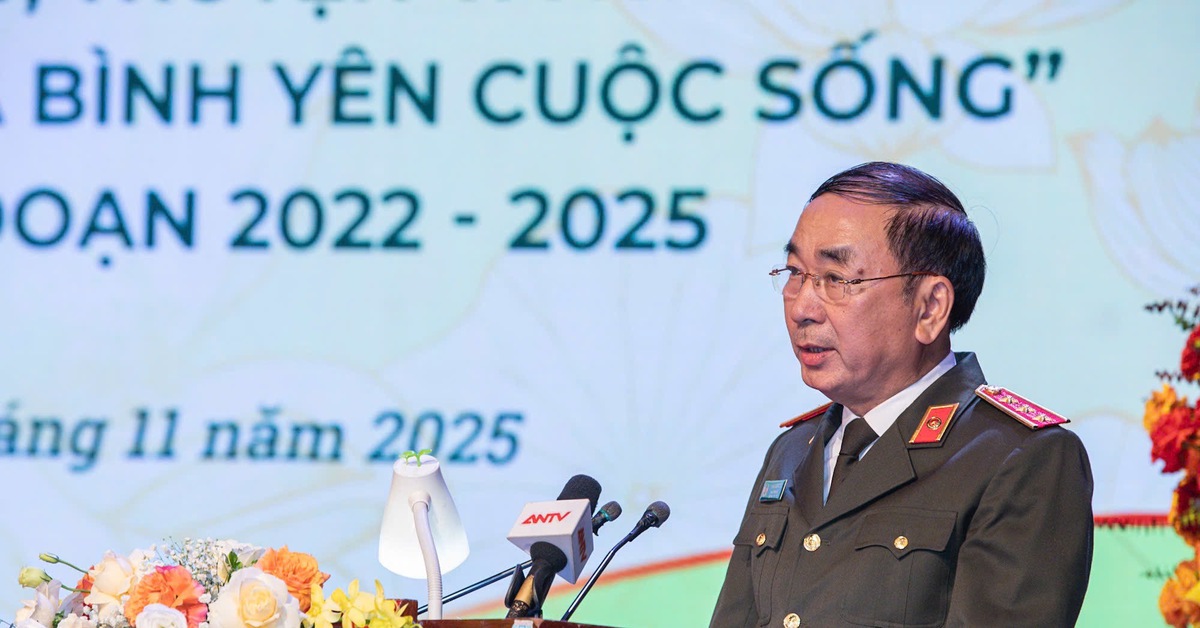 Dương Bình Nguyên tái xuất với giải nhất tiểu thuyết về tội phạm dữ liệu