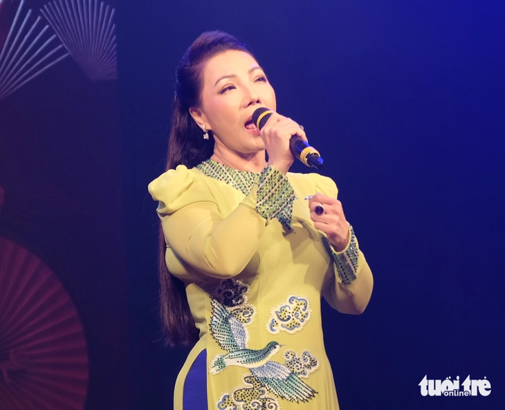 NSND Lệ Thủy nóng ruột khi nghe miền Trung bị bão lũ - Ảnh 2.