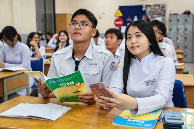Một bộ sách giáo khoa thống nhất trước giờ G - Ảnh 2.