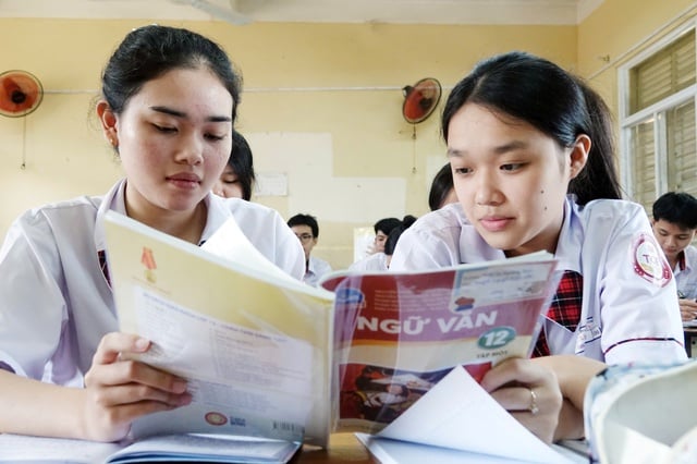 Một bộ sách giáo khoa thống nhất trước giờ G - Ảnh 3.