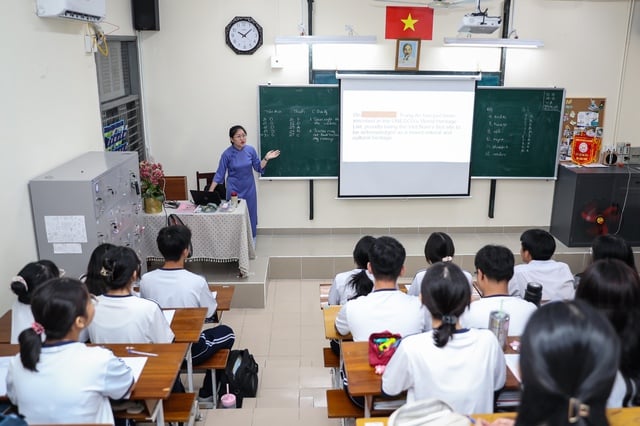 Sinh viên sư phạm nhiều nỗi lo khi đưa tiếng Anh thành ngôn ngữ thứ hai - Ảnh 1.