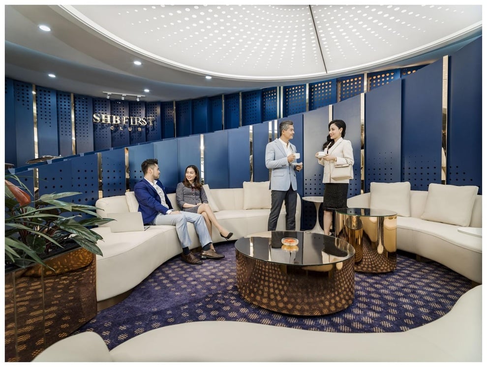 SHB: بنك سعيد وقيم عاطفية مقدمة للعملاء - 4