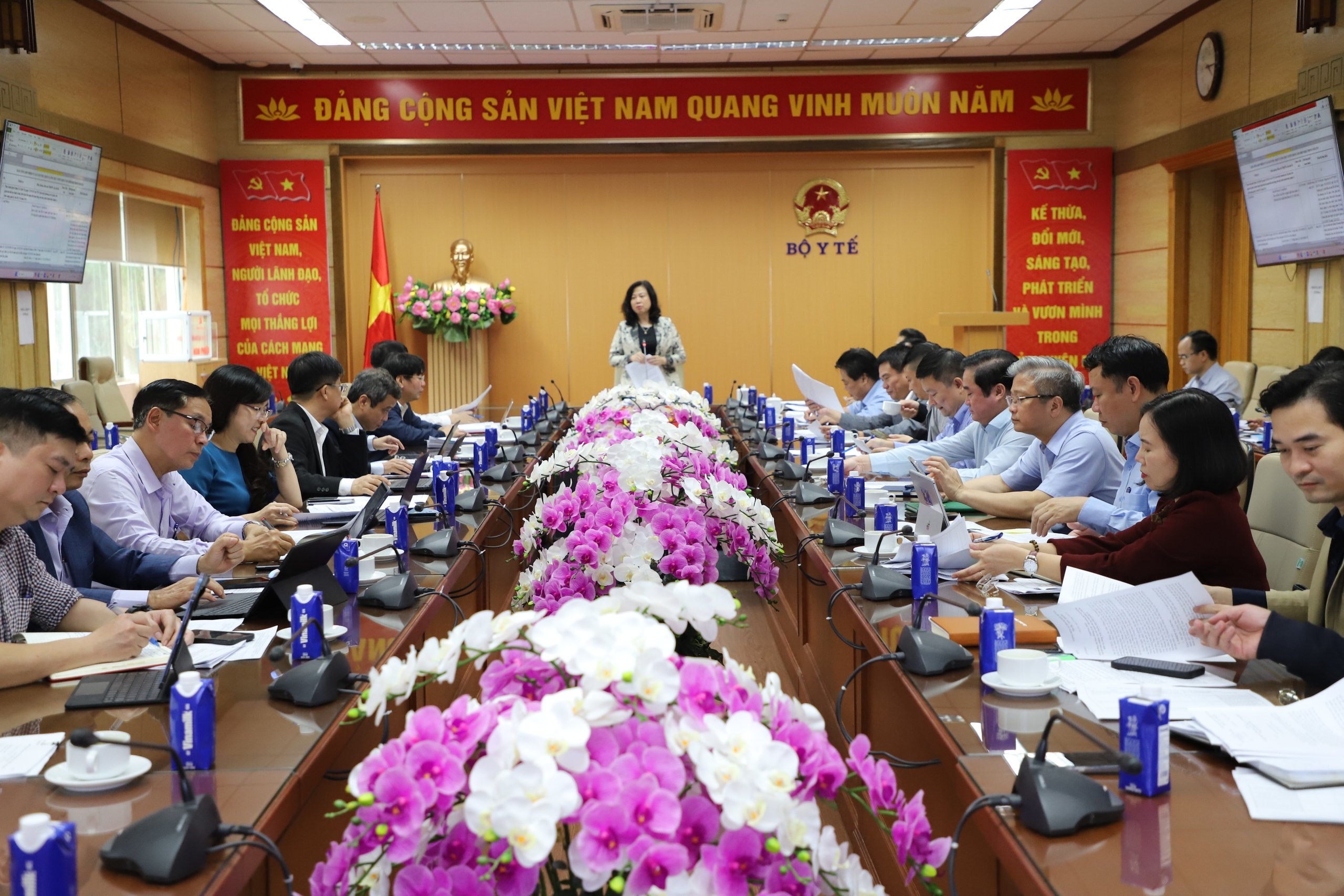 Bộ trưởng Đào Hồng Lan: Liên thông Cơ sở dữ liệu mang lại những thay đổi tích cực cho ngành y tế - Ảnh 5.