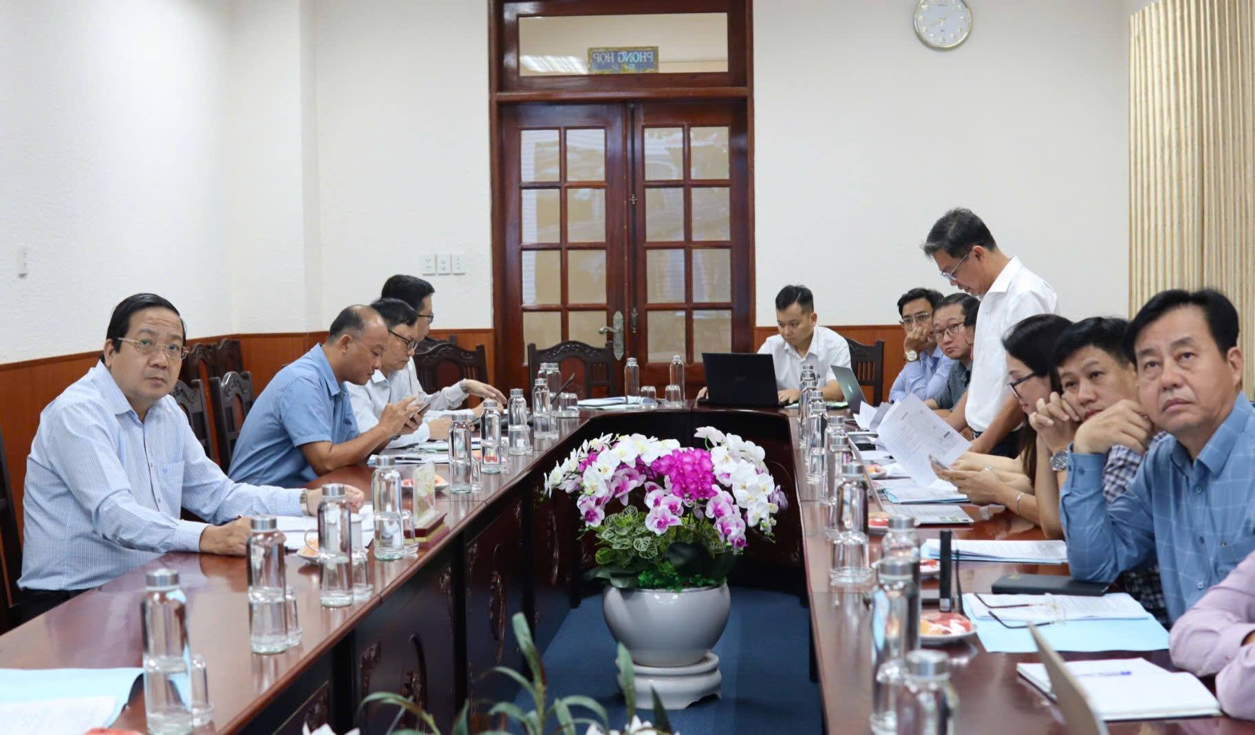 អង់គ្លេស៖ ព័ត៌មាន