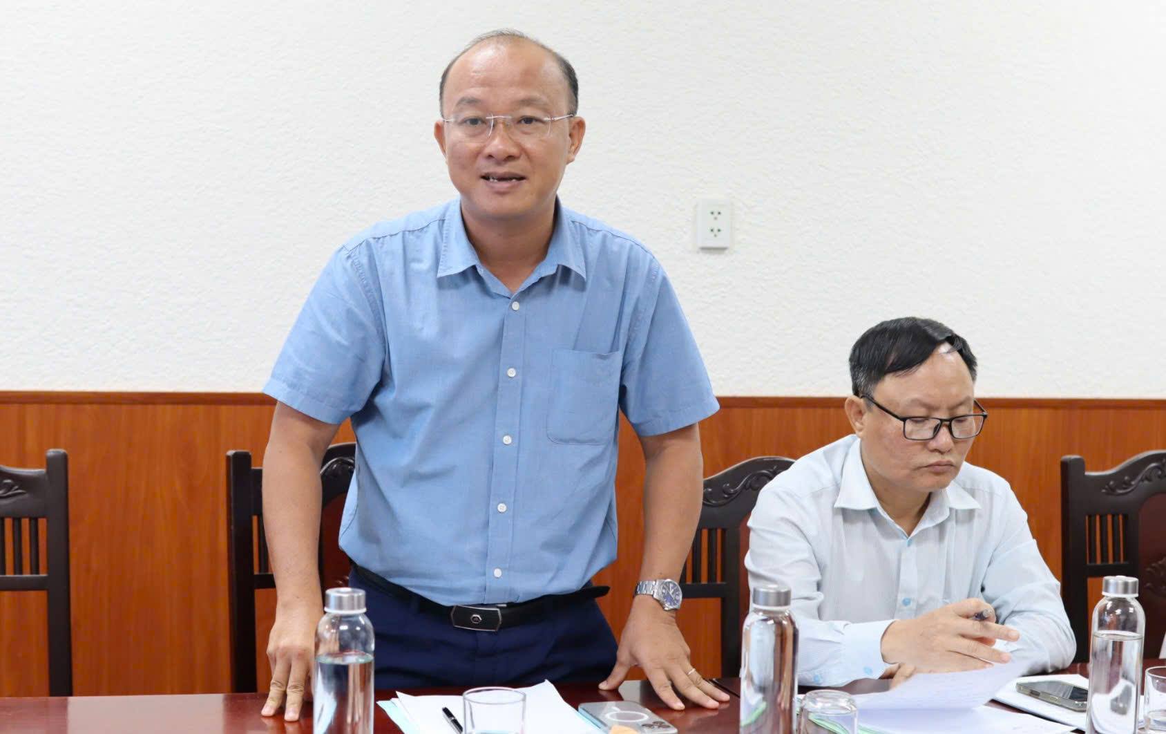 អង់គ្លេស៖ ព័ត៌មាន