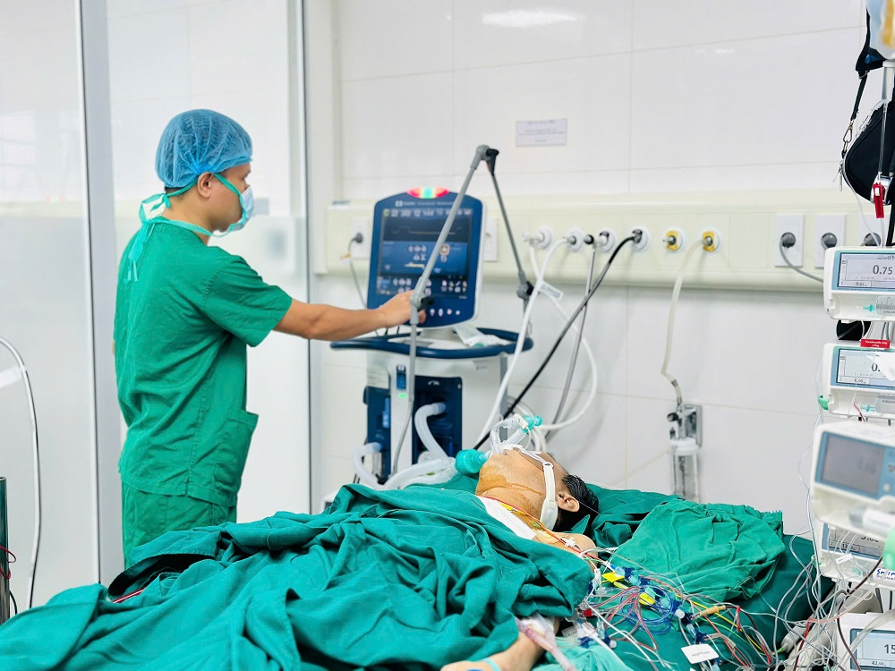 Spitalul Central de Pneumologie face o minune: Pentru prima dată, efectuează cu succes 2 transplanturi de plămâni într-o singură noapte