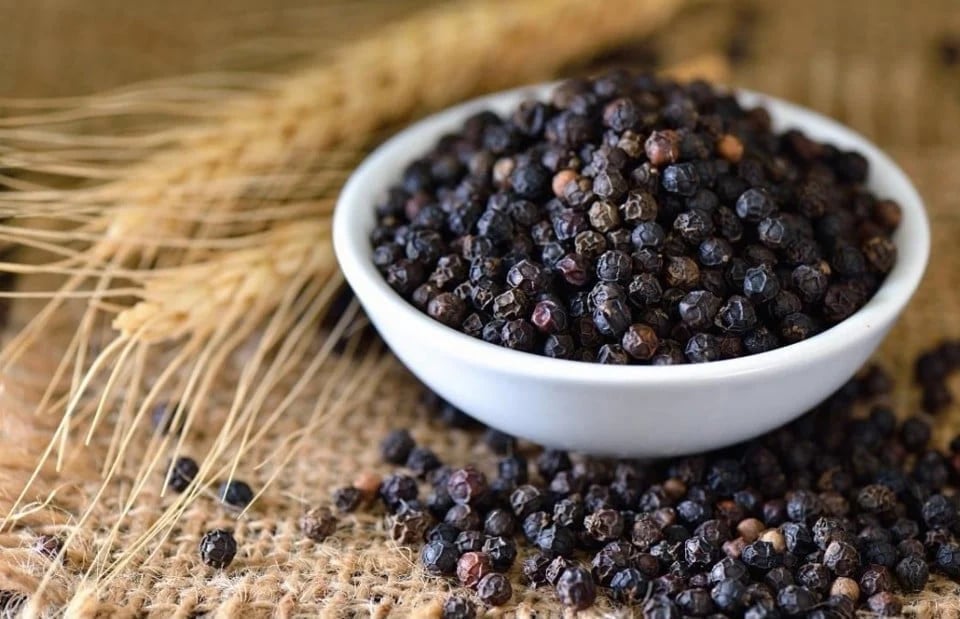 Giá tiêu hôm nay 12/11/2025 ở trong nước và thế giới mới nhất