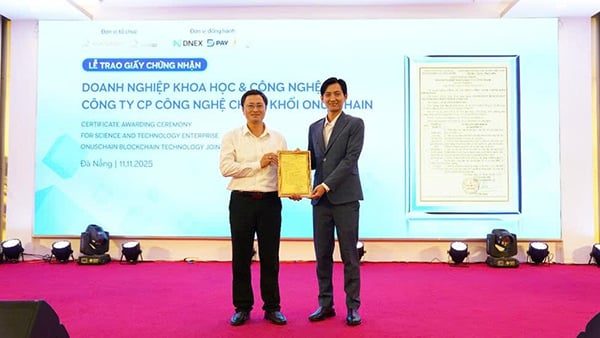 Sở KH&CN Đà Nẵng trao chứng nhận Doanh nghiệp Khoa học & Công nghệ và Doanh nghiệp Khởi nghiệp đổi mới sáng tạo cho OnusChain.