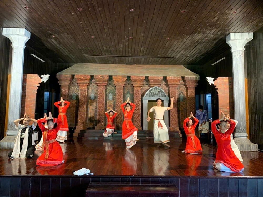 Đánh thức đêm di sản Mỹ Sơn bằng sắc màu văn hóa Chăm - ảnh 1