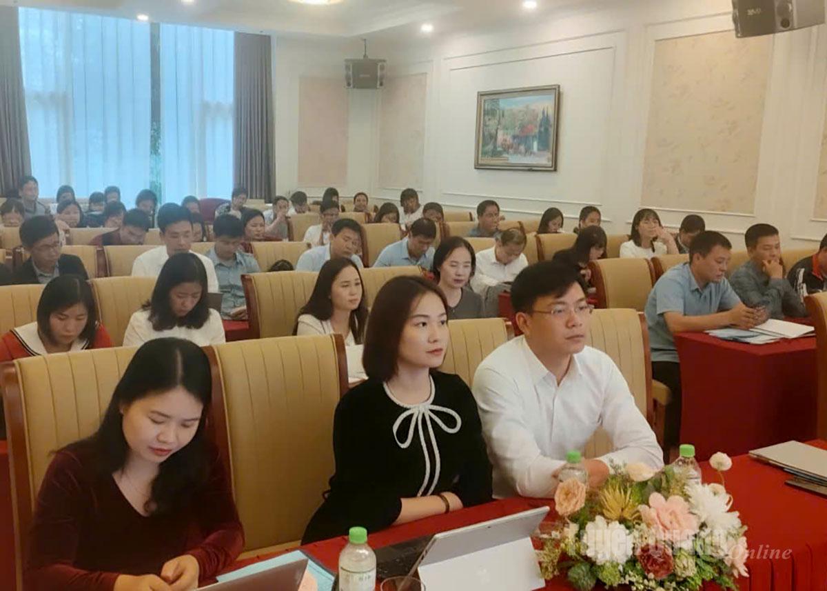 ប្រតិភូ និងសិស្សានុសិស្សចូលរួមវគ្គបណ្តុះបណ្តាល។