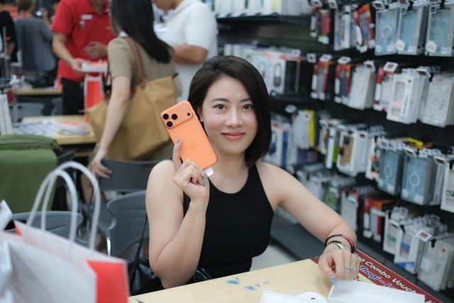 Tưởng sang, iPhone 17 Pro 'xuống cấp' dù bảo quản cẩn thận - Ảnh 3.