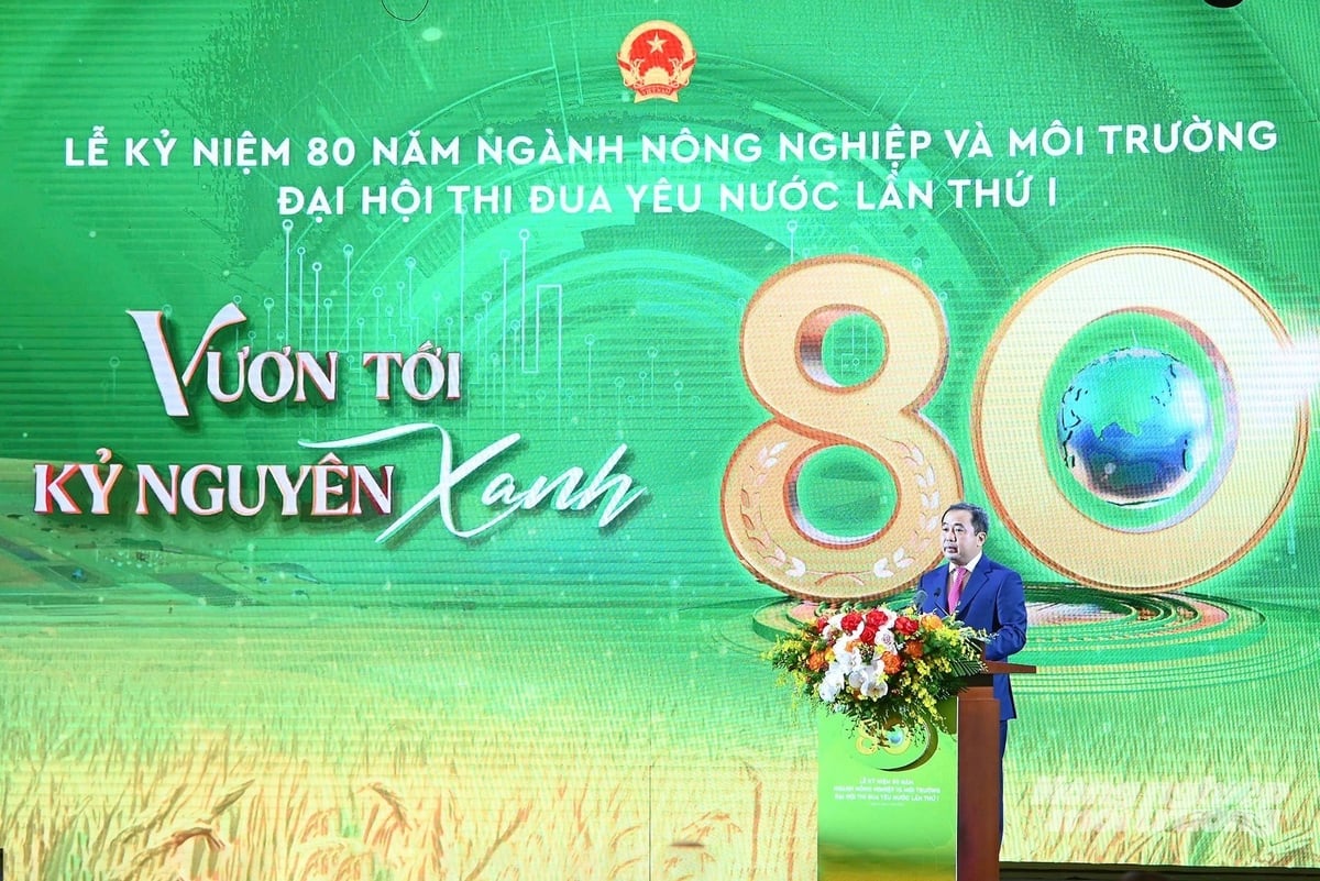 Bộ trưởng Trần Đức Thắng phát biểu tại Lễ Kỷ niệm 80 năm ngành, Đại hội thi đua yêu nước lần thứ I. Ảnh: Tùng Đinh.