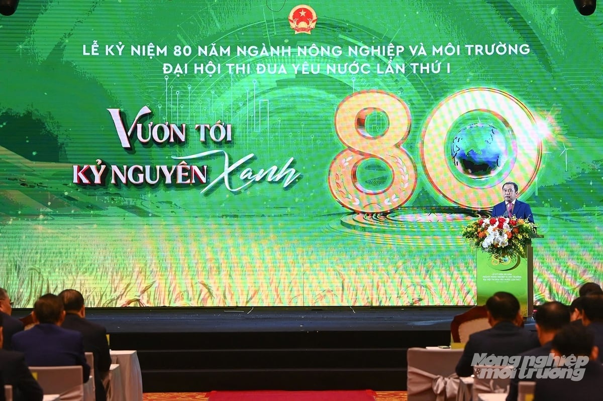 Bước vào chặng đường phát triển mới trong kỷ nguyên vươn mình của dân tộc, ngành Nông nghiệp và Môi trường sẽ tiếp tục nỗ lực đổi mới, sáng tạo, tiên phong trong hành trình phát triển bền vững để góp phần thực hiện thắng lợi các mục tiêu phát triển đất nước đến năm 2030, kỷ niệm 100 năm thành lập Đảng và hướng tới năm 2045, kỷ niệm 100 năm thành lập nước, hiện thực hóa tầm nhìn về một Việt Nam giàu mạnh, văn minh, phồn vinh, hạnh phúc. Ảnh: Tùng Đinh.