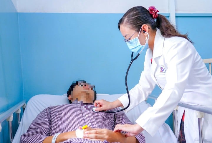 ເກືອບ 300 ຄົນຖືກພິດແລະໄດ້ເຂົ້າໂຮງໝໍພາຍຫຼັງ 7 ວັນ. (ພາບ: B.L)