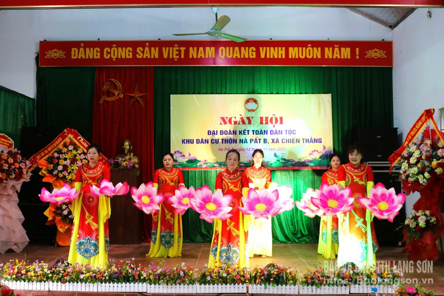 Tiết mục văn nghệ chào mừng ngày hội