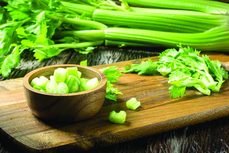 Bạn nên ăn bao nhiêu rau và trái cây mỗi ngày? - Ảnh 1.