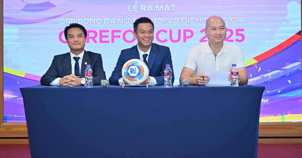 12 đội tranh tài giải vô địch bóng đá nữ 7 người quốc gia Carefor Cup 2025