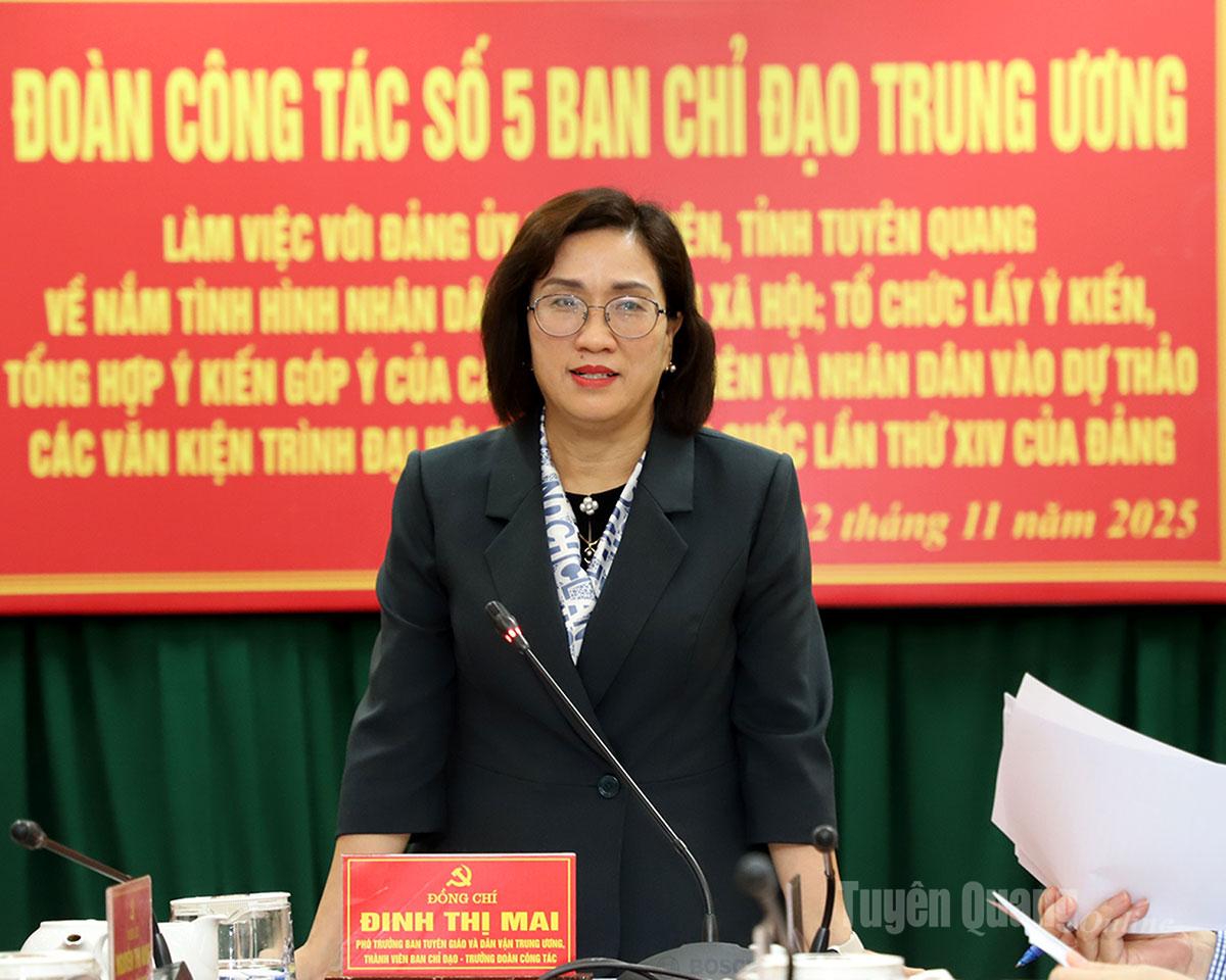 អនុប្រធានគណៈកម្មាធិការឃោសនា និងចលនាមហាជនមជ្ឈិម លោក Dinh Thi Mai បាននិយាយនៅក្នុងកិច្ចប្រជុំនេះ។
