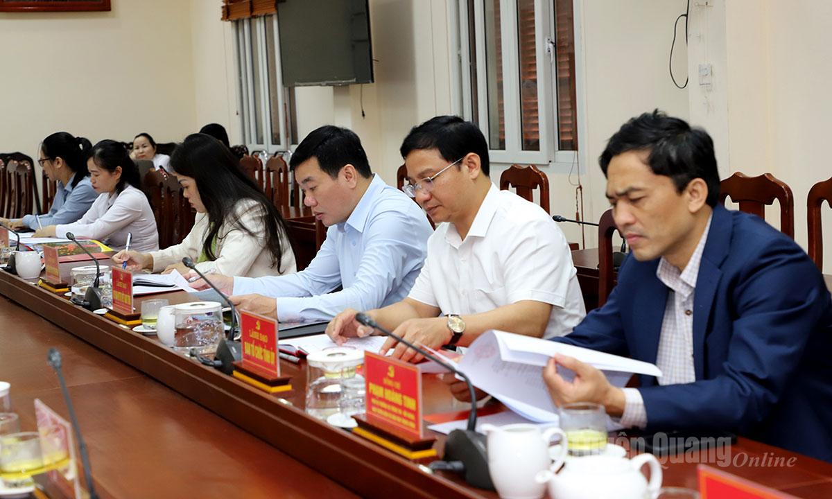 ថ្នាក់​ដឹកនាំ​មន្ទីរ អង្គភាព និង​វិស័យ​ខេត្ត​បាន​ចូលរួម​កិច្ចប្រជុំ។