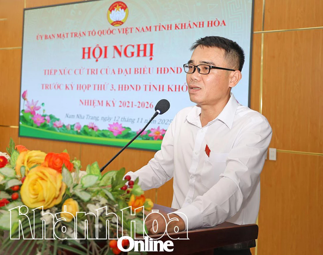 គណៈប្រតិភូ Le Quang Trinh បានជូនដំណឹងដល់អ្នកបោះឆ្នោតនៅសង្កាត់ Nam Nha Trang។