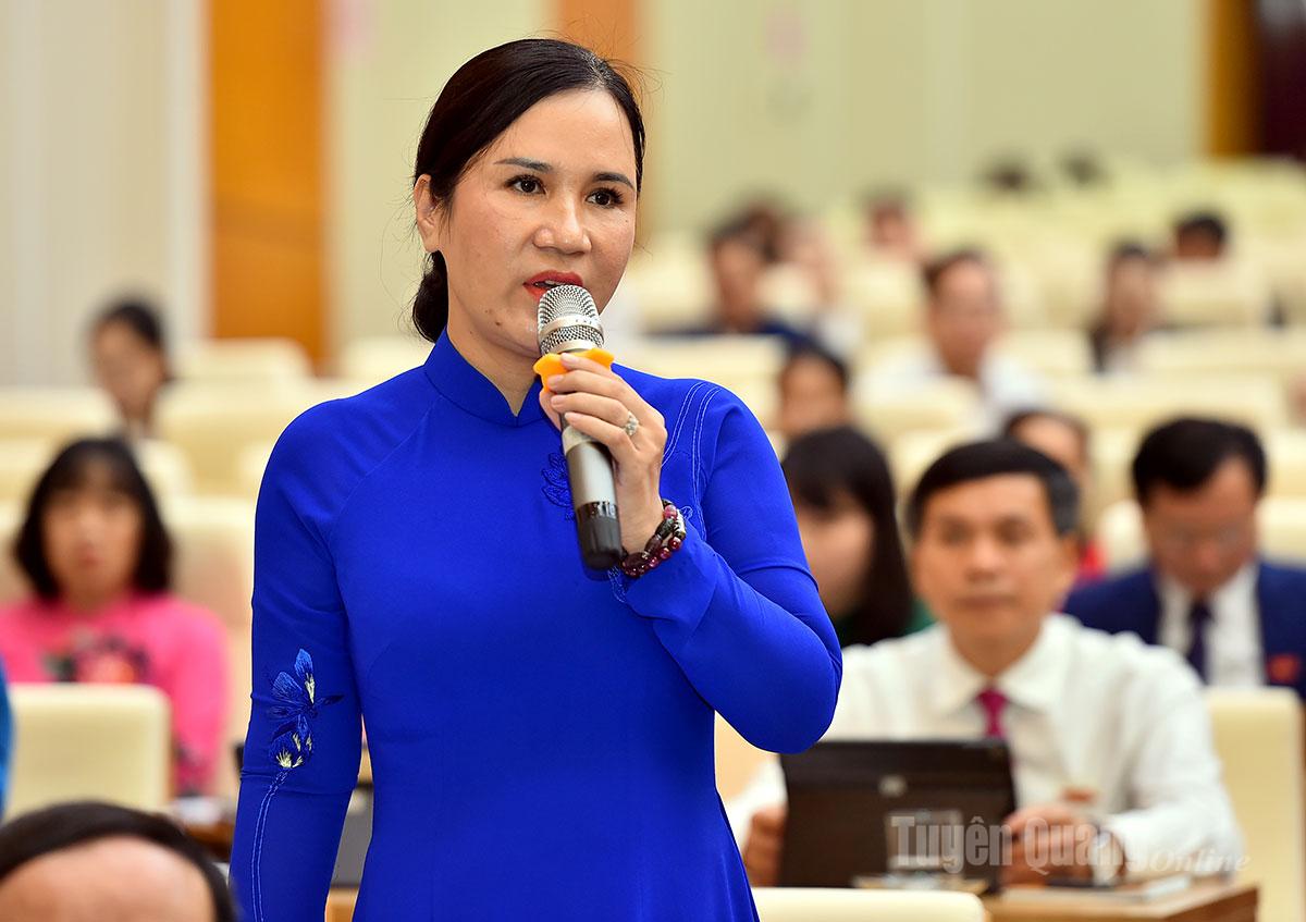 ប្រធាន​នាយកដ្ឋាន​ហិរញ្ញវត្ថុ​បាន​និយាយ​ដើម្បី​បញ្ជាក់​ខ្លឹមសារ​នៃ​ដំណោះស្រាយ​ដែល​បាន​ពិចារណា​ក្នុង​កិច្ចប្រជុំ។