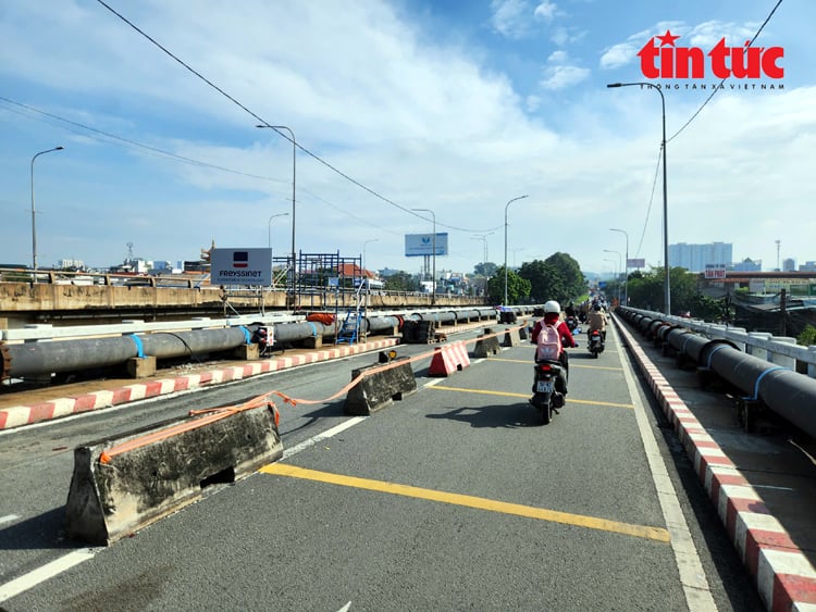 ចំណងជើងរូបថត