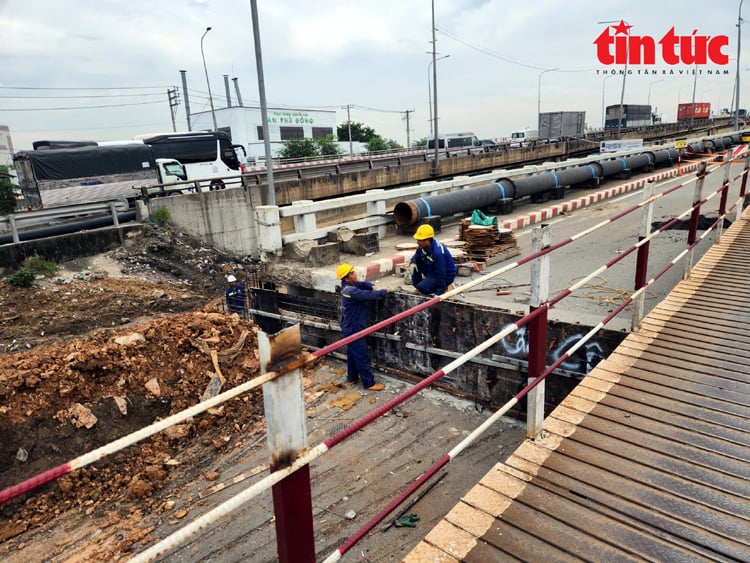 ចំណងជើងរូបថត