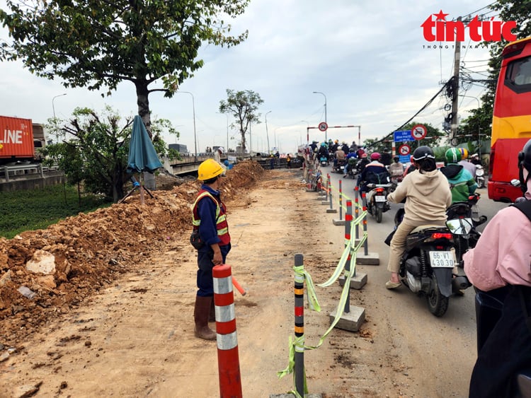 ចំណងជើងរូបថត