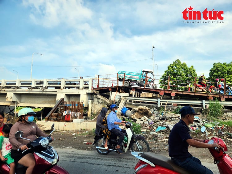 ចំណងជើងរូបថត