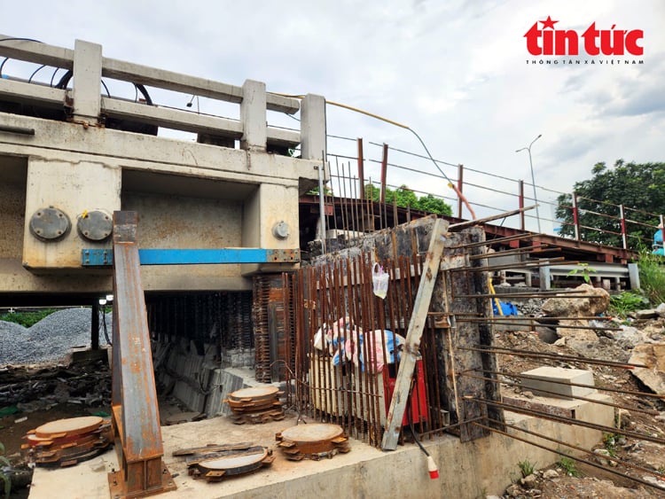 ចំណងជើងរូបថត