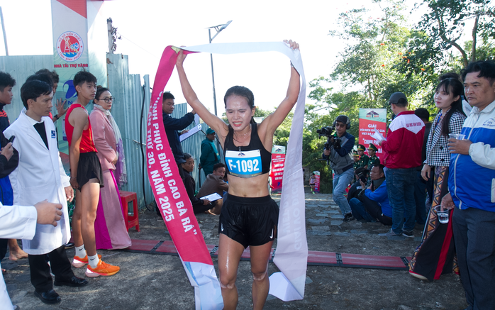 Hoàng Nguyên Thanh lần thứ 9 vô địch Giải việt dã 