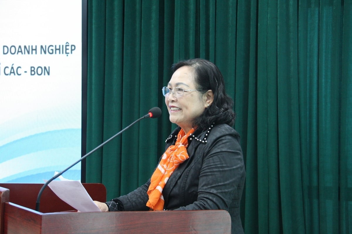 Bà Phạm Thị Xuân - Phó Chủ tịch Thường trực Hội Nước sạch và Môi trường Việt Nam cho biết, Hội luôn nỗ lực làm 'cánh tay nối dài' của các cơ quan quản lý nhà nước trong việc tư vấn, phản biện chính sách, nghiên cứu và chuyển giao công nghệ. Ảnh: Mai Đan.