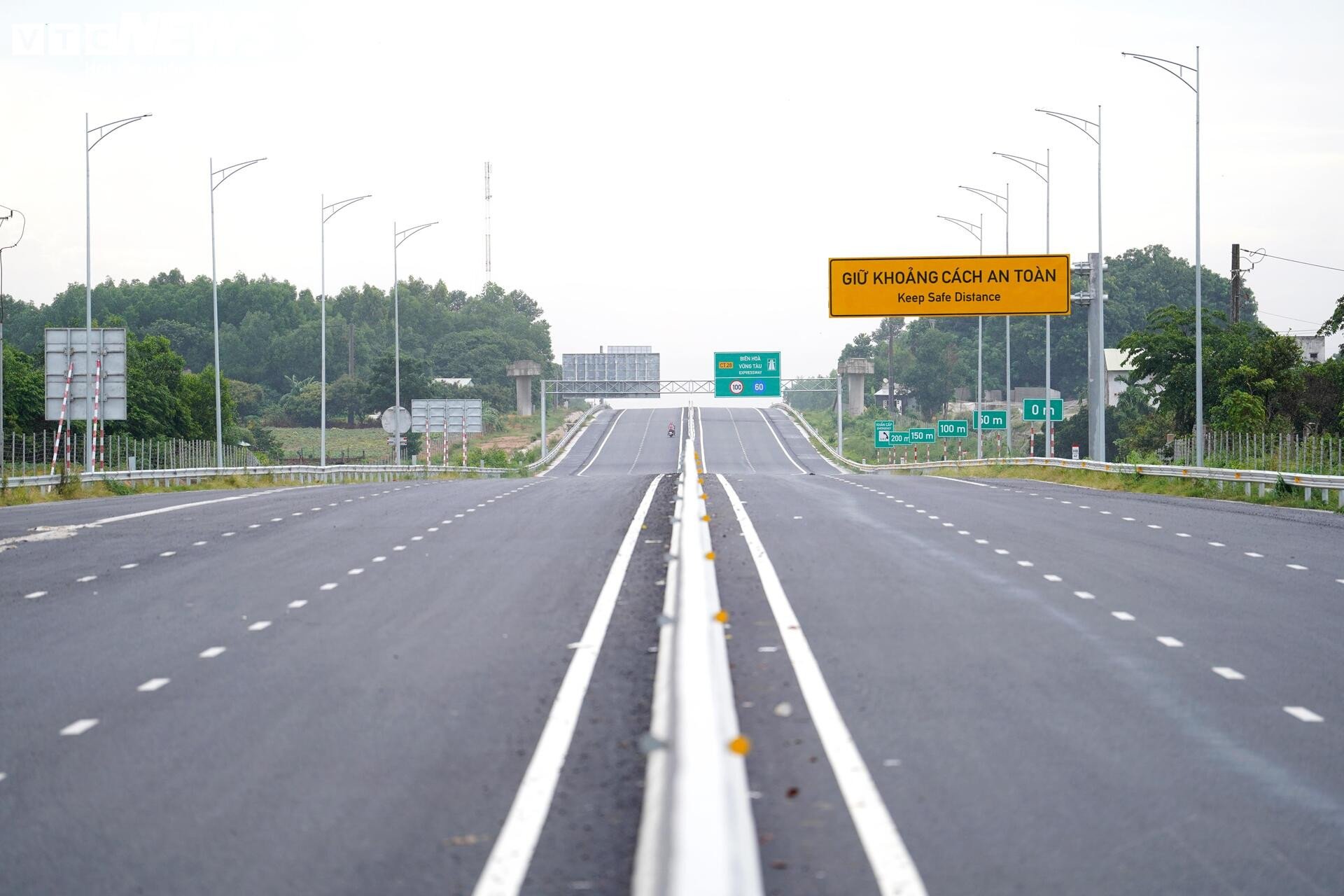 ខណៈថ្ងៃបើកដំណើរការជិតមកដល់ តើផ្លូវល្បឿនលឿន Bien Hoa - Vung Tau ឆ្លងកាត់ Dong Nai យ៉ាងដូចម្តេច? - ២