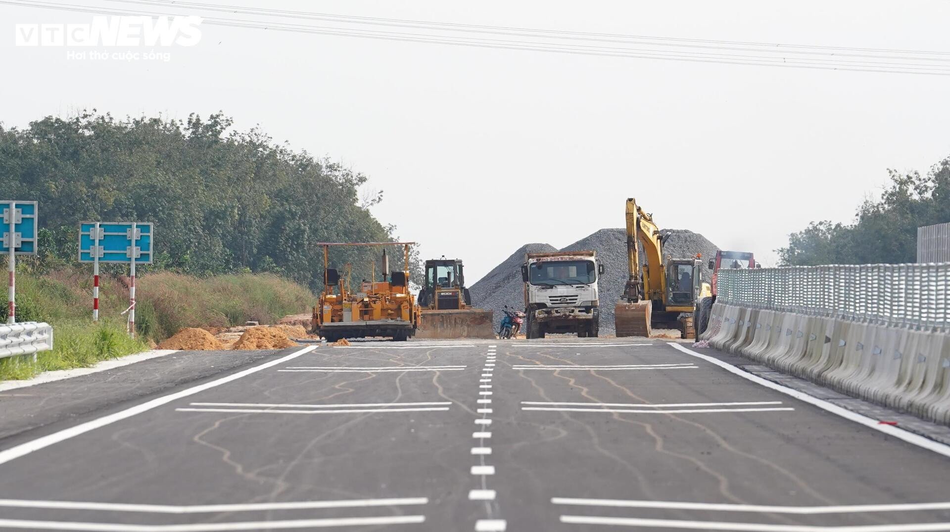ខណៈថ្ងៃបើកដំណើរការជិតមកដល់ តើផ្លូវល្បឿនលឿន Bien Hoa - Vung Tau ឆ្លងកាត់ Dong Nai យ៉ាងដូចម្តេច? - ១៣