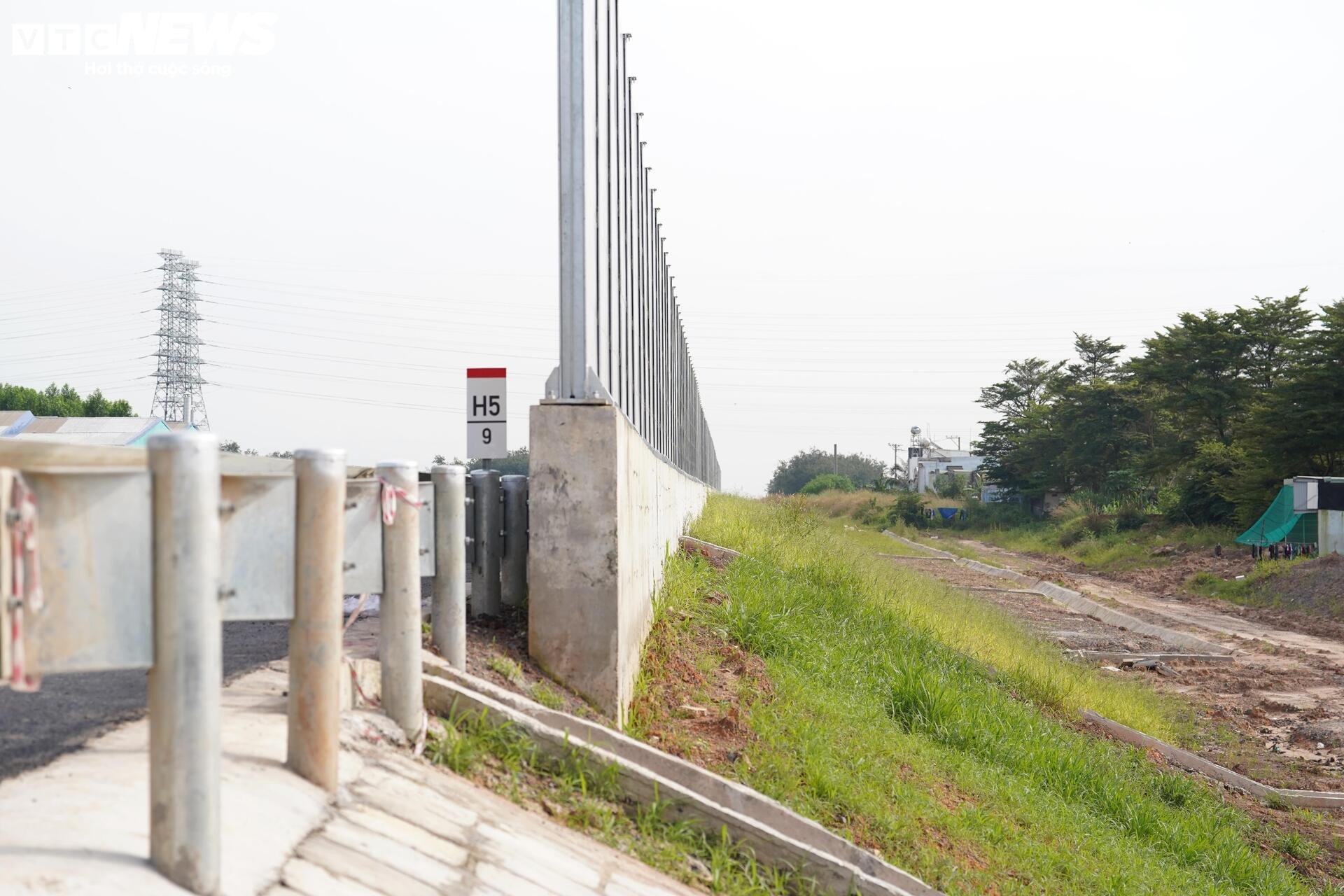 ខណៈថ្ងៃបើកដំណើរការជិតមកដល់ តើផ្លូវល្បឿនលឿន Bien Hoa - Vung Tau ឆ្លងកាត់ Dong Nai យ៉ាងដូចម្តេច? - ១៥