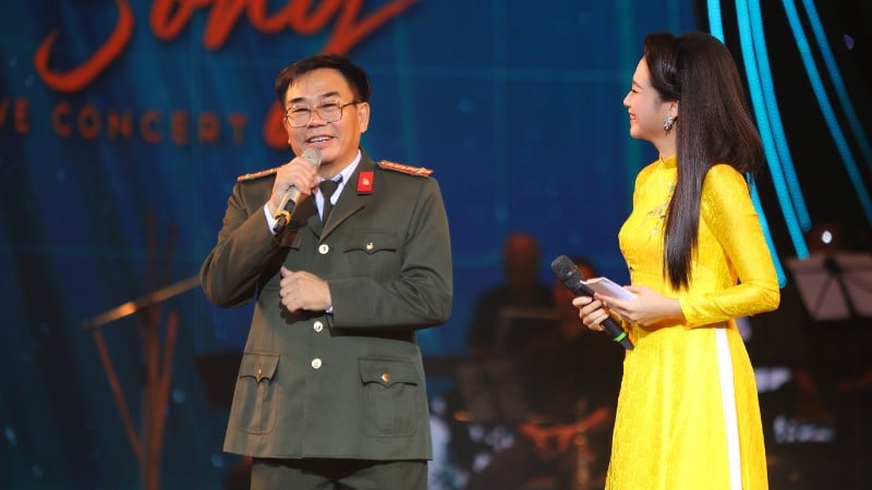 कर्नल दाओ तिएन एक बहुमुखी प्रतिभावान कलाकार और सैनिक के रूप में जाने जाते हैं। (फोटो: आयोजन समिति)