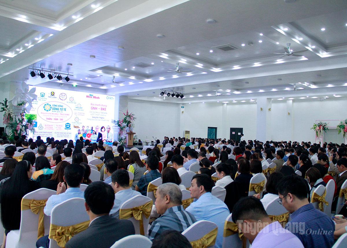 Mer enn 600 utdanningsadministratorer deltok i programmet.